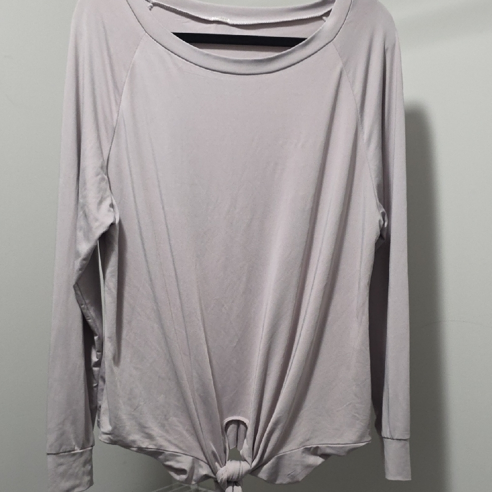 Source Unknown Soft Gray Long Sleeve Tee